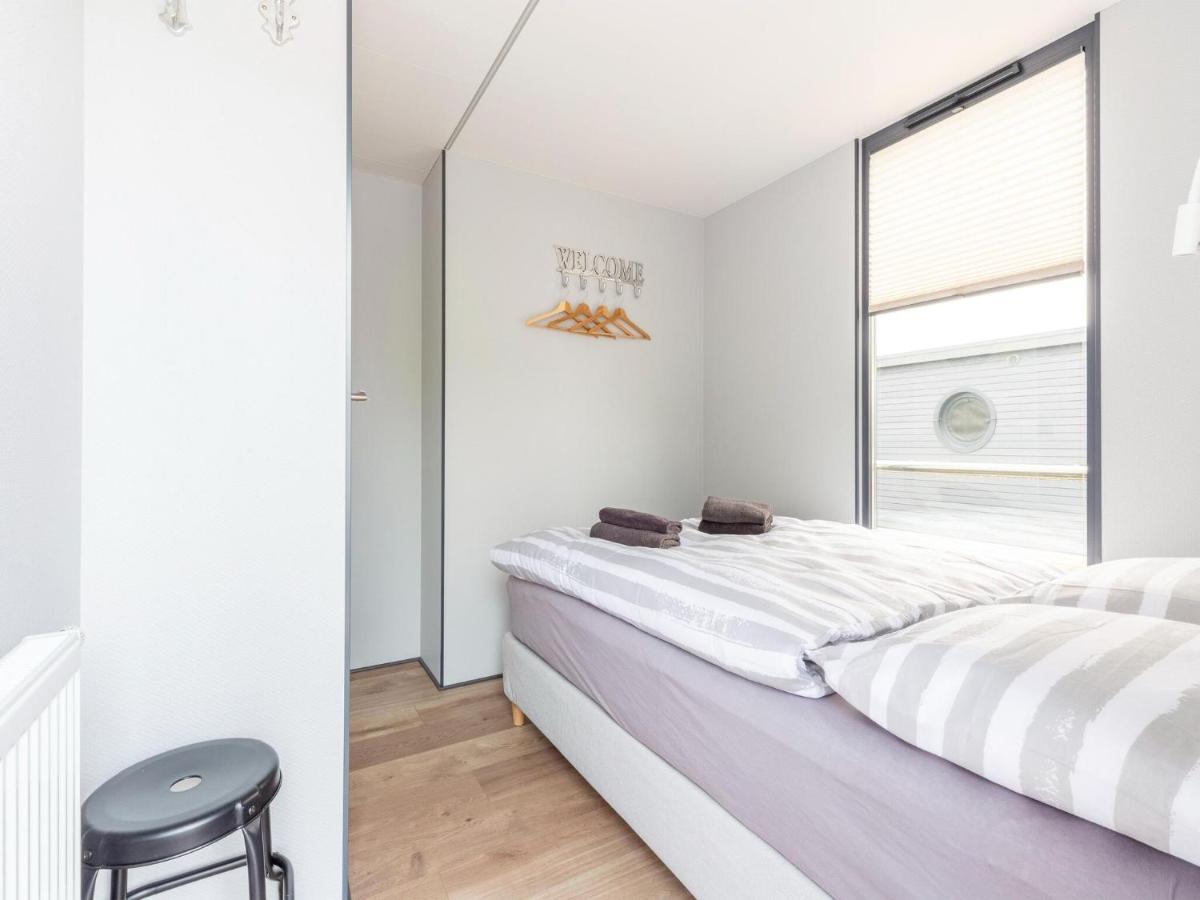 Luxury Houseboat In Volendam Marina Otel Dış mekan fotoğraf