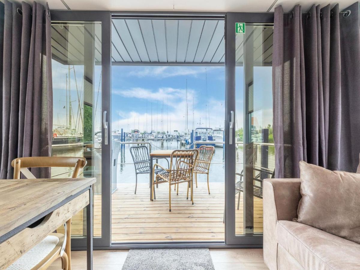 Luxury Houseboat In Volendam Marina Otel Dış mekan fotoğraf
