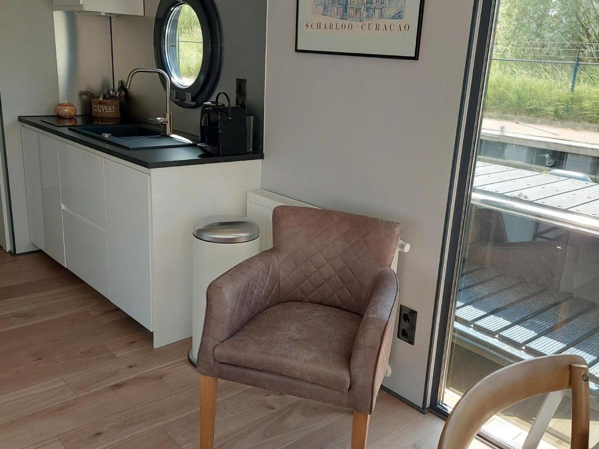 Luxury Houseboat In Volendam Marina Otel Dış mekan fotoğraf